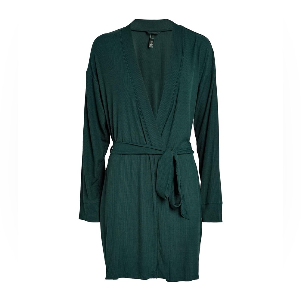 NWT SKIMS SOFT LOUNGE SHORT ROBE